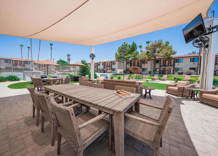 139 Fully Furnished, Amenities Galore Apartment *